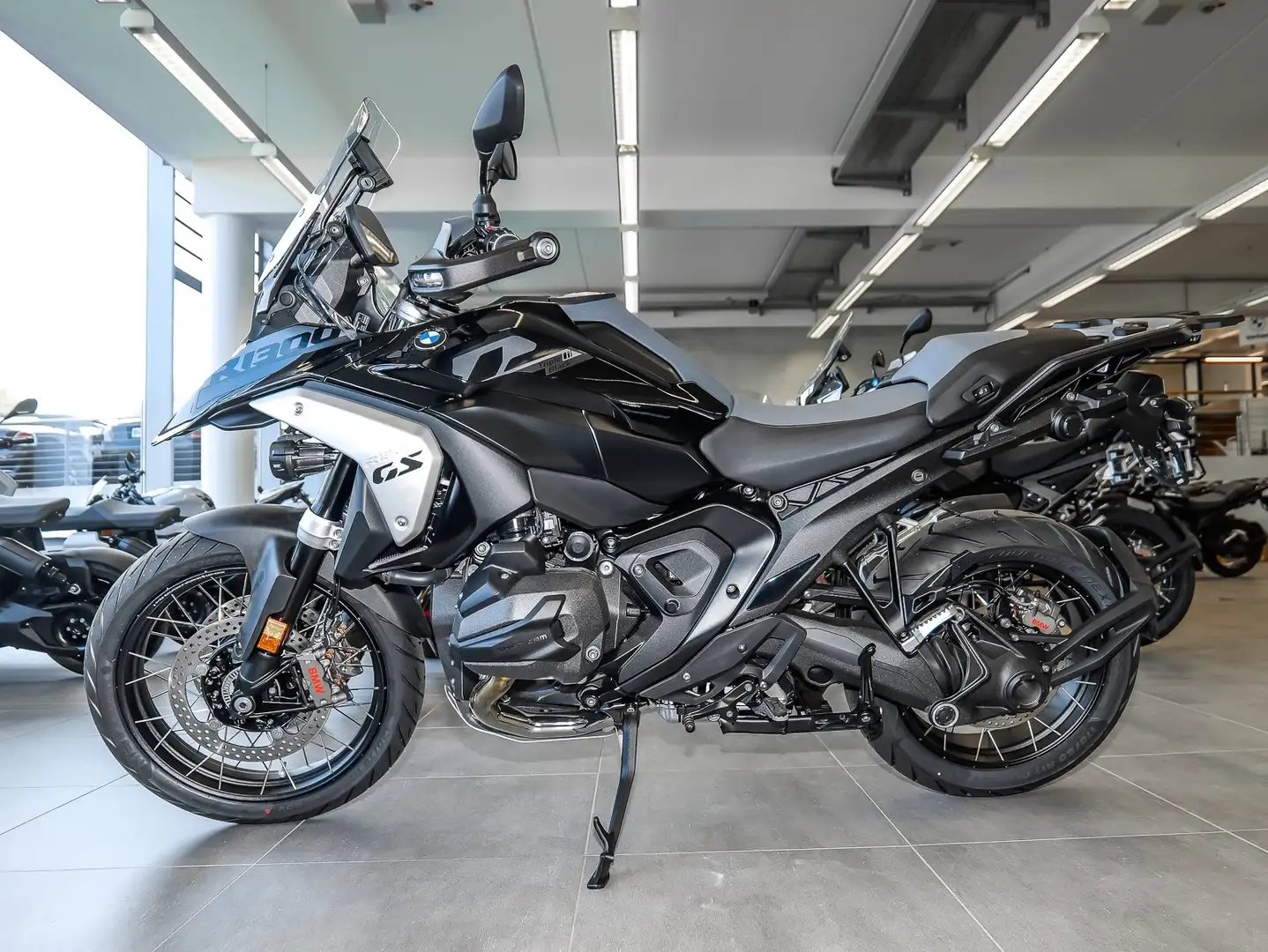 BMW R 1300 GS Adapt. Fahrw. Innovationspaket Schwarz - 2