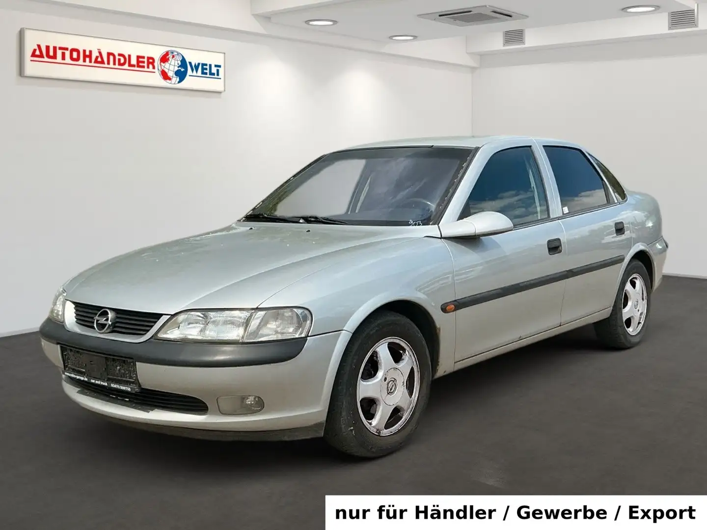 Opel Vectra 1.8 16V Comfort Klimaanlage Zilver - 1