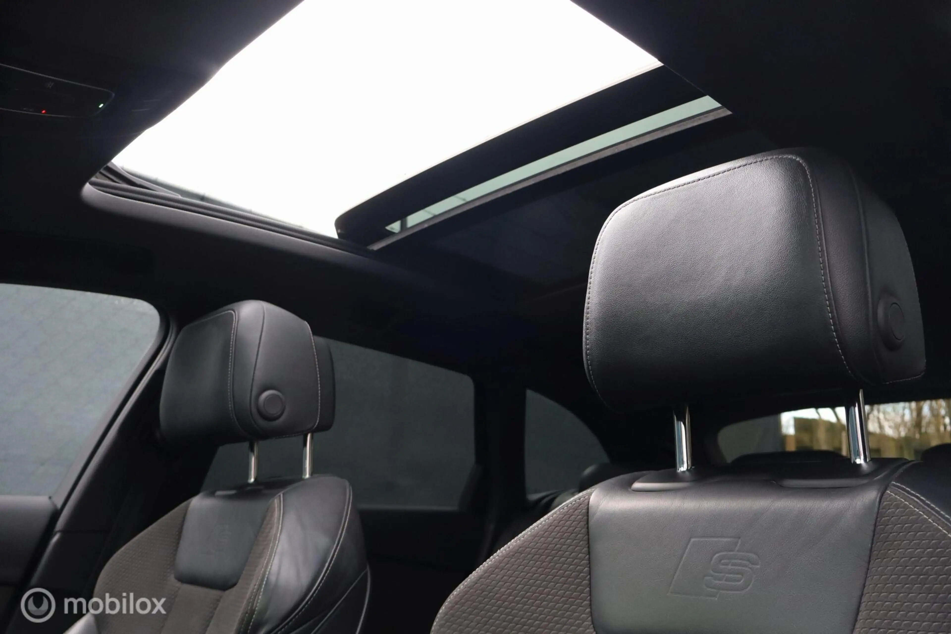 Audi S4 Avant 3.0 TFSI quattro Pro Line+ pano/adaptive/360 — photo 4