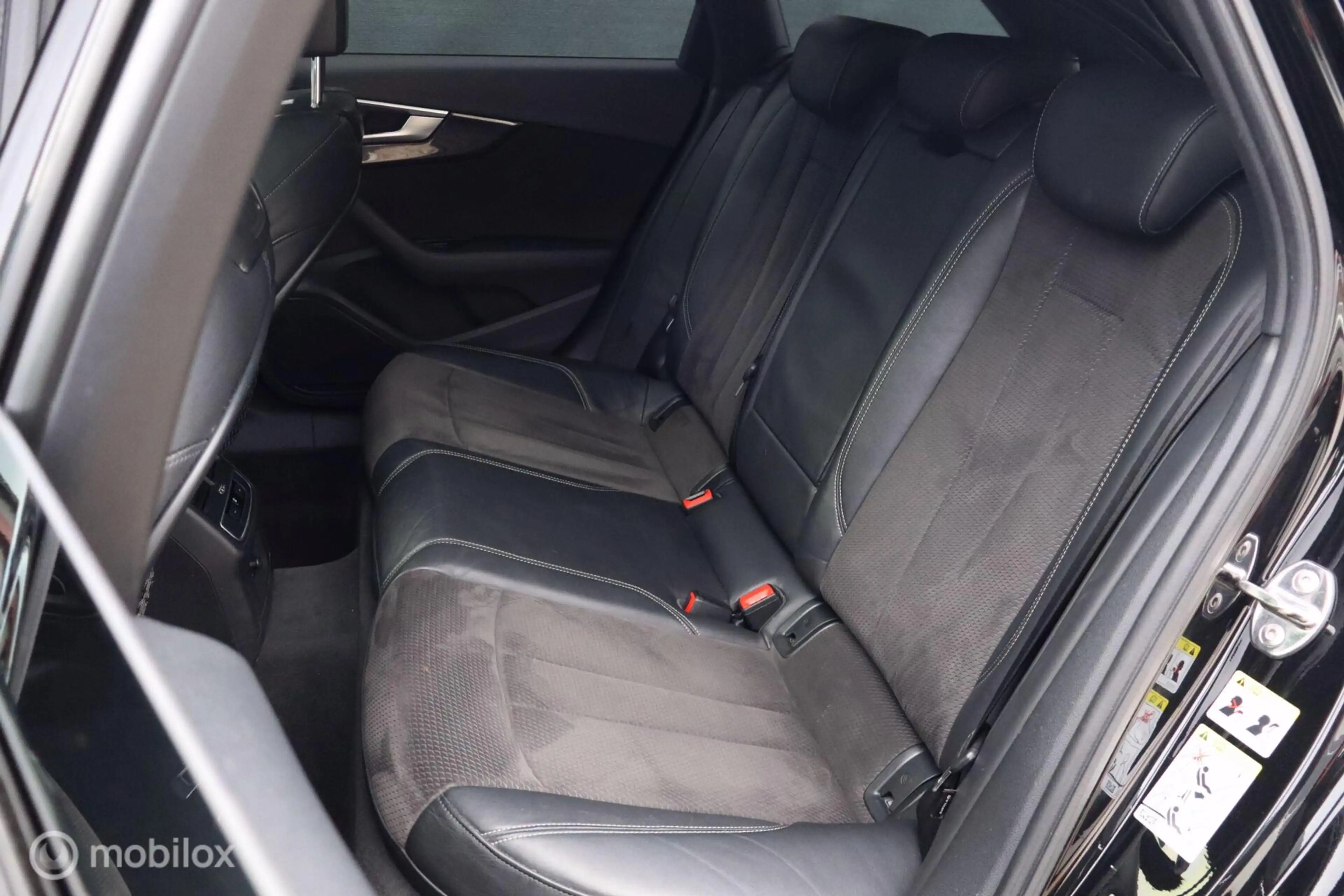 Audi S4 Avant 3.0 TFSI quattro Pro Line+ pano/adaptive/360 — photo 10