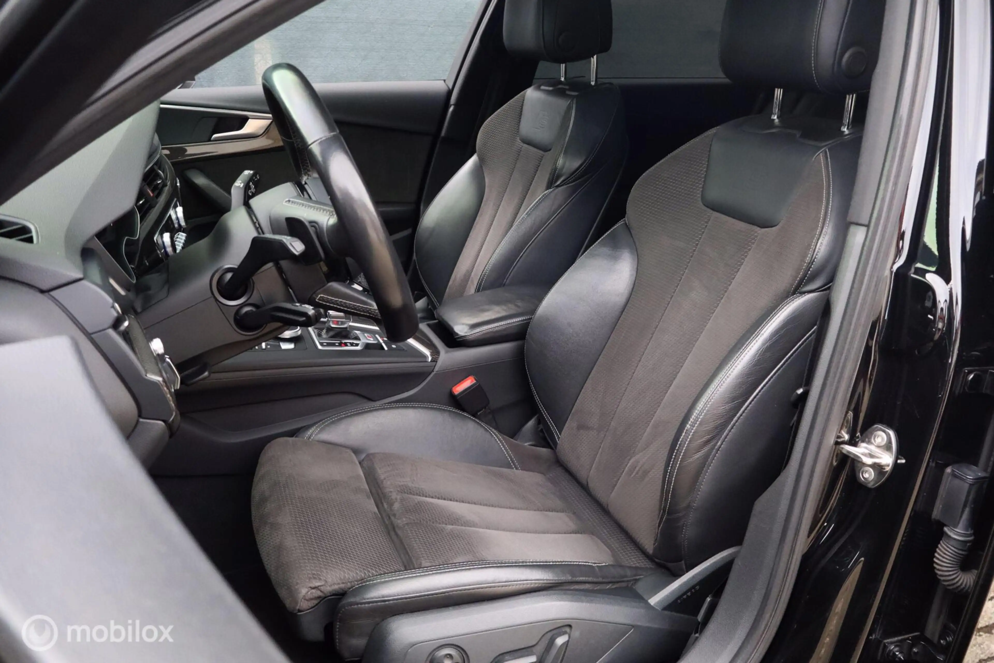 Audi S4 Avant 3.0 TFSI quattro Pro Line+ pano/adaptive/360 — photo 9