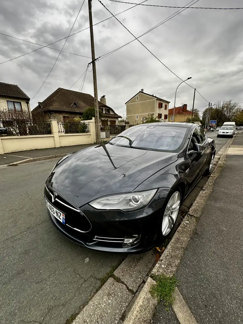 Tesla Model S 70D - 1