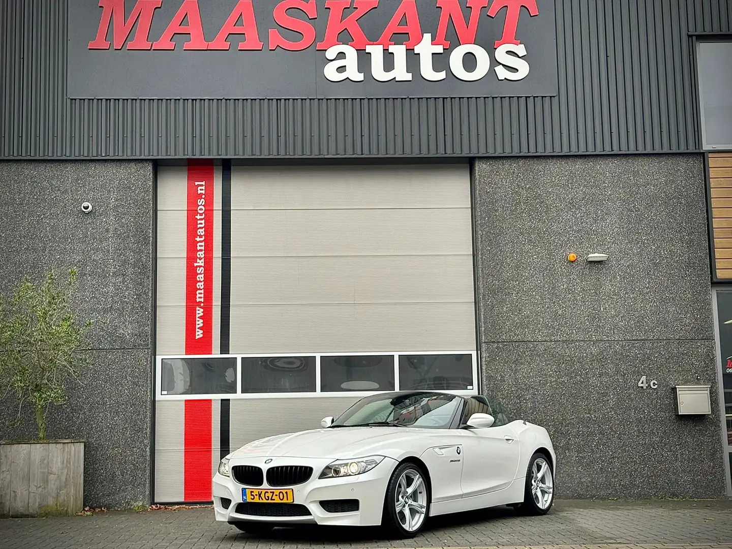 BMW Z4 sDrive28i / M-sport / Design Pure Impulse / Minera Blanc - 2