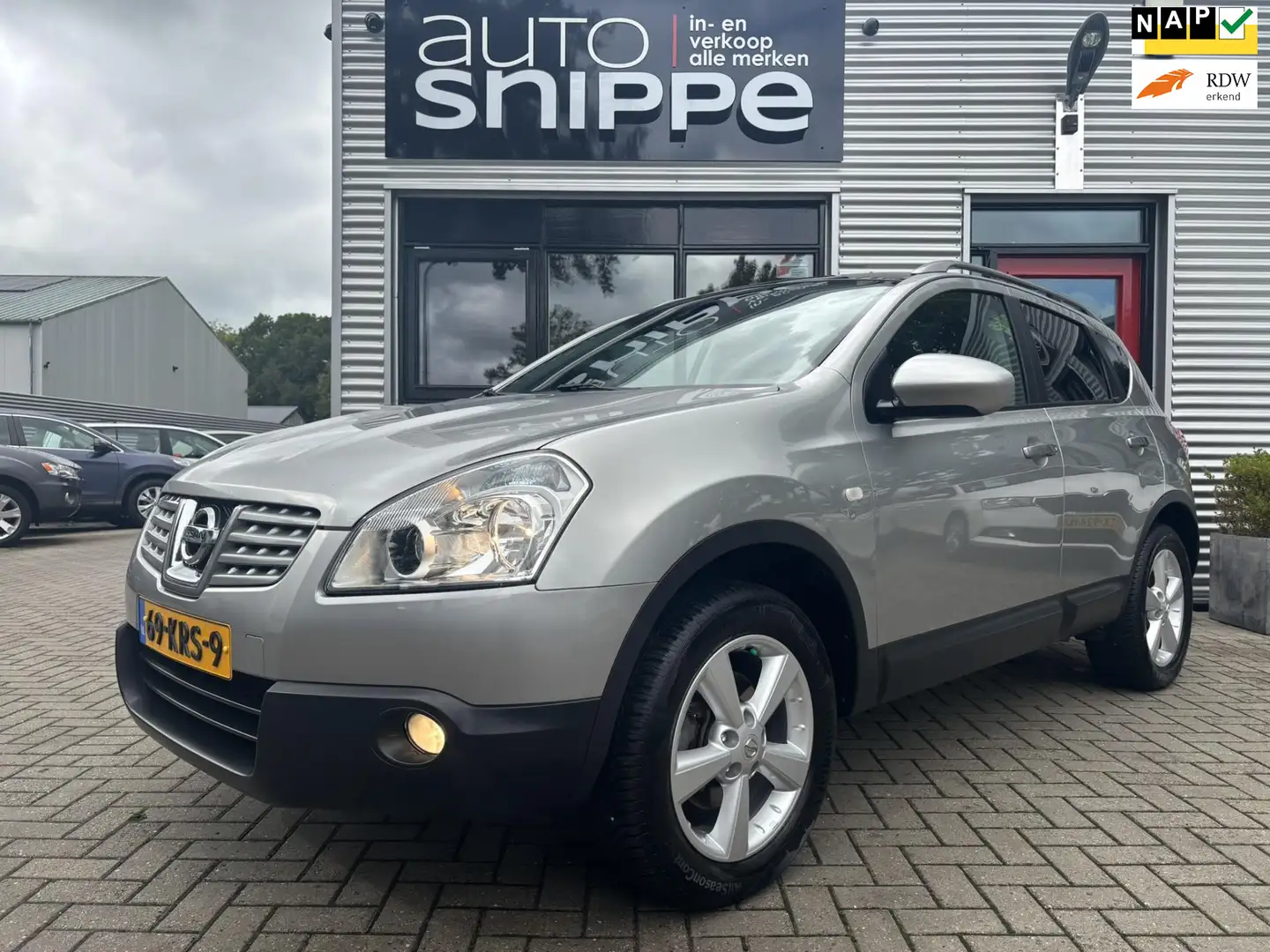 Nissan Qashqai 2.0 Connect Edition -CLIMA-NAVI-CAMERA-BLUETOOTH-T Grijs - 1