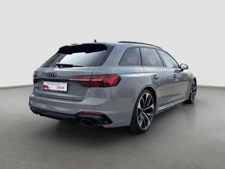 Audi A4 2021, foto 4