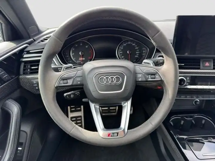 Audi A4 2021, foto 10