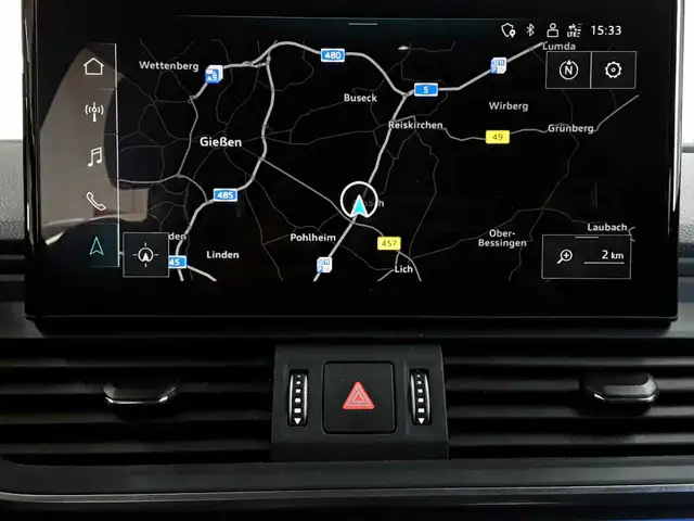 Audi Q5 view 12