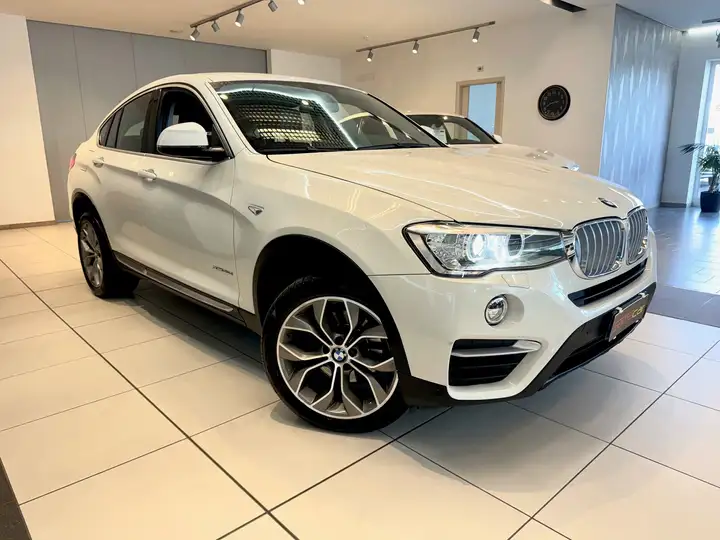 BMW X4 xdrive20d xLine auto my16 LED AMBIENT