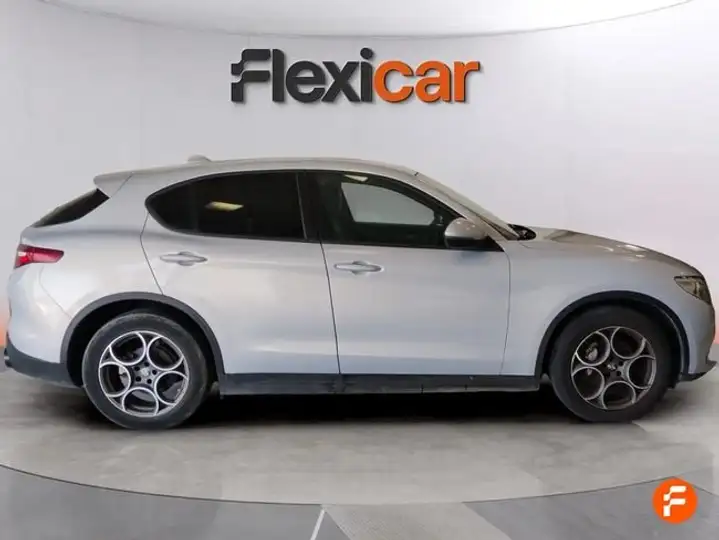 Alfa Romeo Stelvio 2.2 DIESEL SPRINT AWD 2022, foto 4