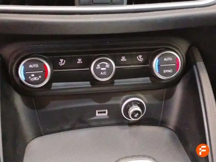 Alfa Romeo Stelvio 2.2 DIESEL SPRINT AWD 2022, foto 14