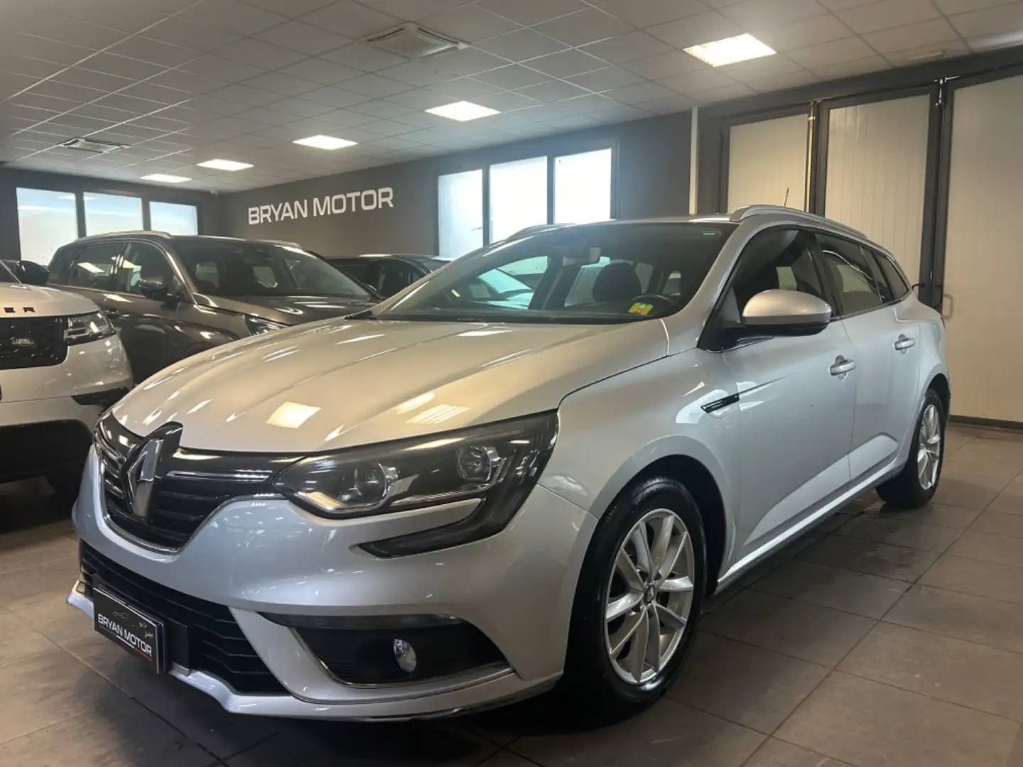 Renault Megane Mégane Sporter dCi 8V 110 CV EDC Energy Business Grigio - 1
