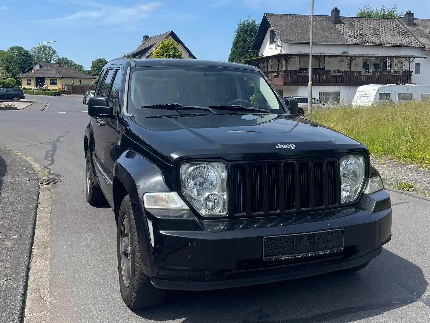 Jeep Cherokee 2.8 CRD DPF Sport Schwarz - 1
