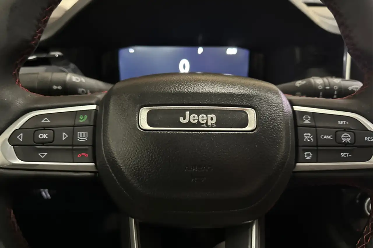 Jeep Compass снимка Jeep Compass