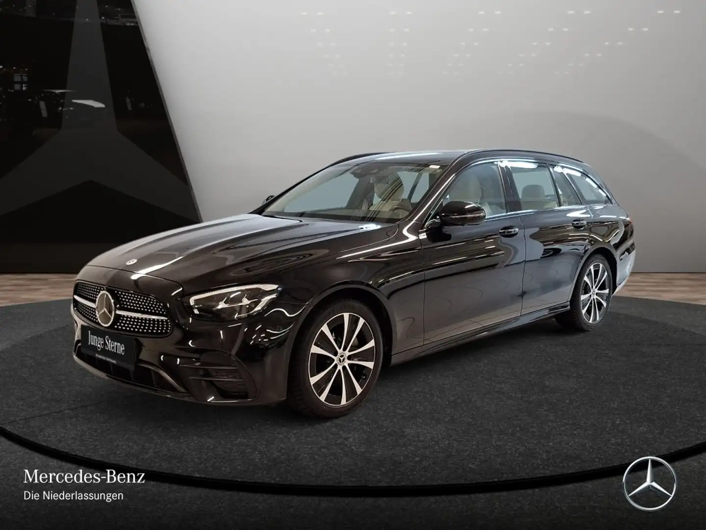 Mercedes-Benz E 220 d T AMG+NIGHT+360+AHK+LED+FAHRASS+BURMESTER Zwart - 2