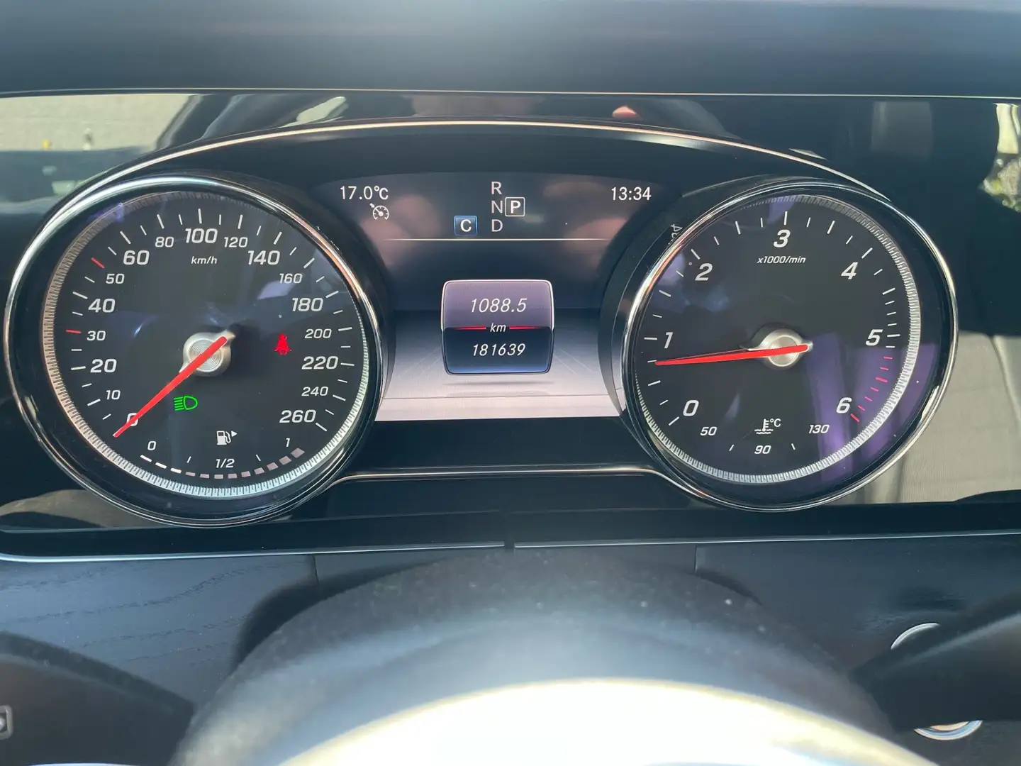 Mercedes-Benz E 220 d 4-Matic (EU6d-TEMP) Argent - 2