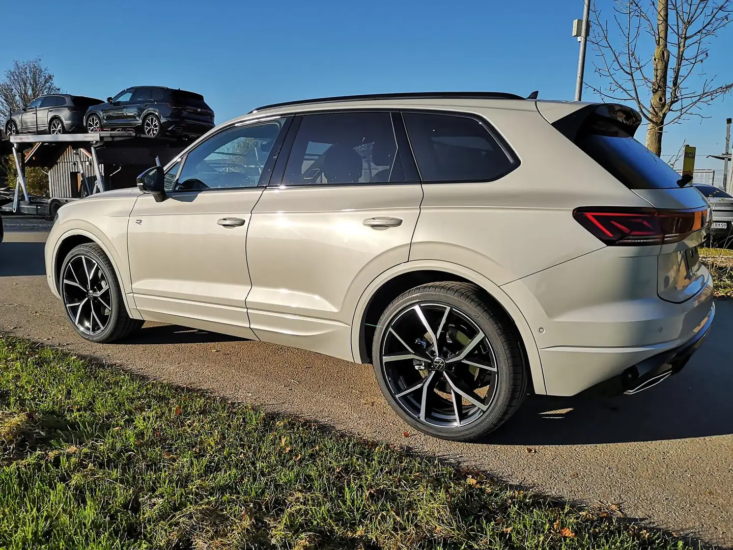Volkswagen Touareg 3.0 V6 TDI R-Line 4Motion UPE 113.880 € Beige - 2