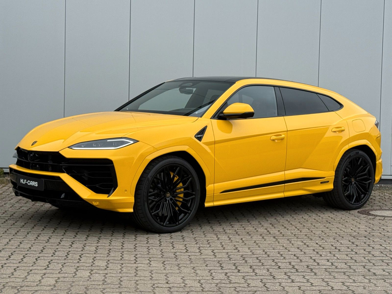 Lamborghini Urus URUS SE 4.0 V8*CARBON*PANO*B&O*PROD 2026