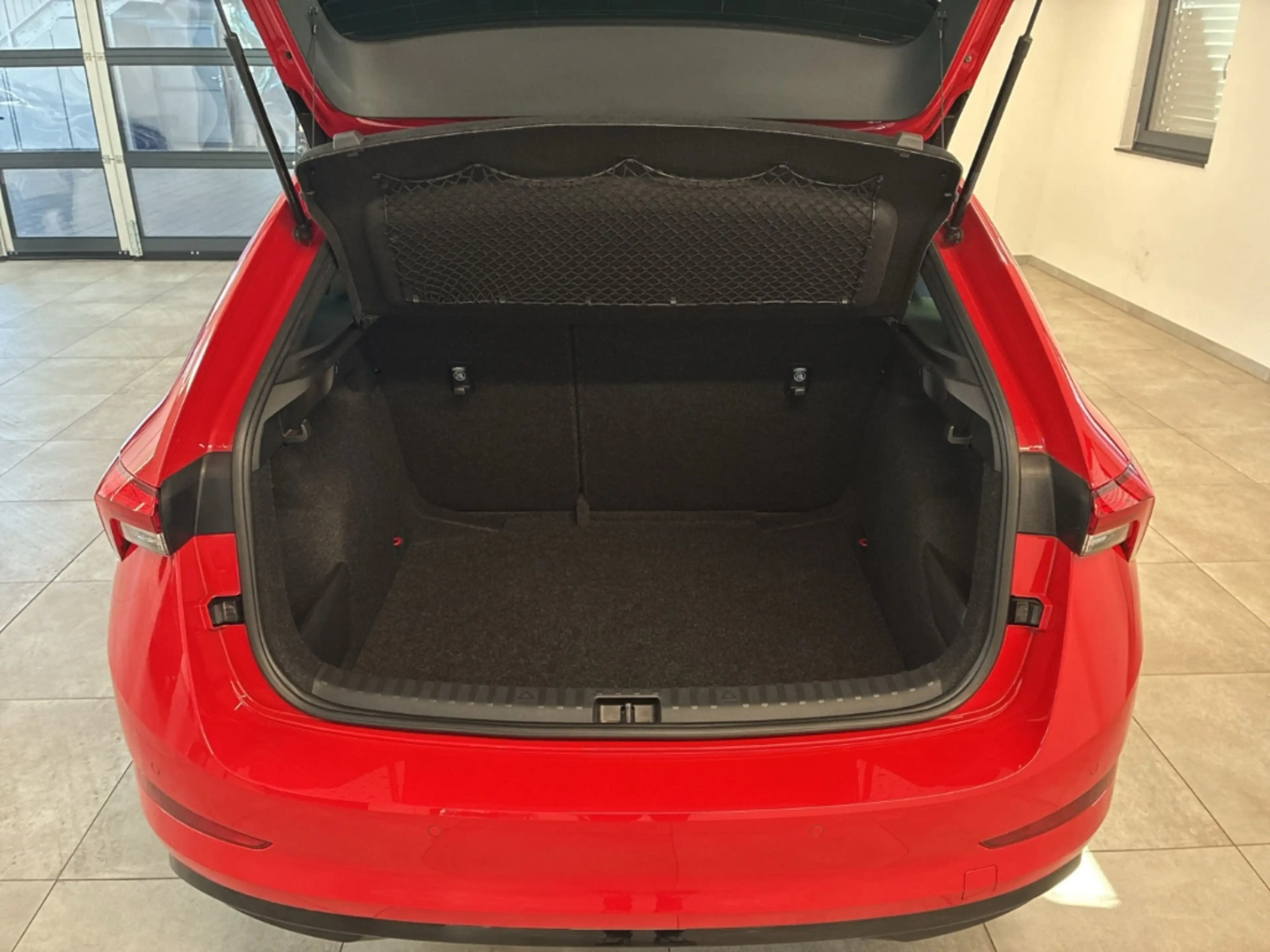 Skoda Scala 1.0 TSI Monte Carlo Bi.LED Pano Shz Tempomat — photo 6