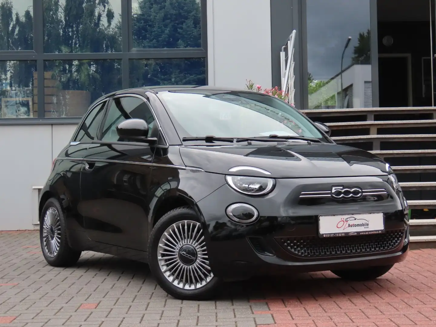 Fiat 500e Limousine 42 kWh CarPlay Virtual Cockpit Noir - 1