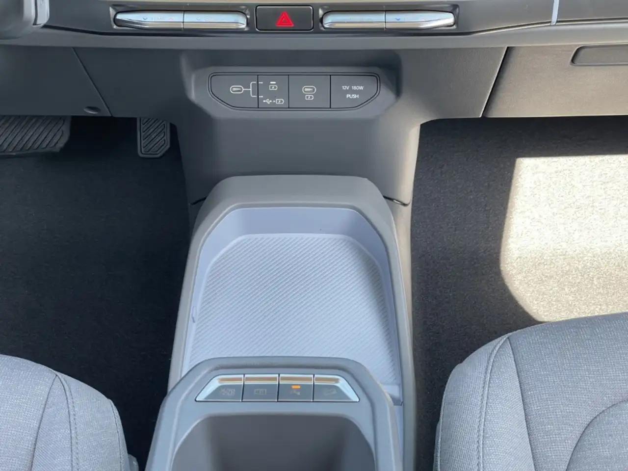 Kia EV3 58.3 kWh Air Wärempumpe Navi Klimaautom Rückfahrka 12