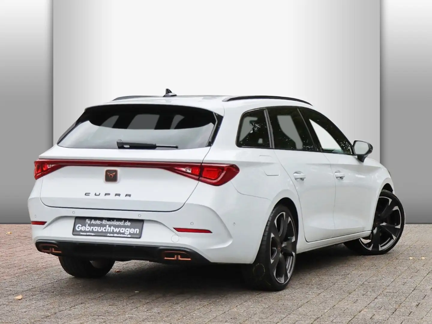 CUPRA Leon Sportstourer VZ 1.4 e-HYBRID DSG VOLL LED/NAVI/RFK Blanc - 2