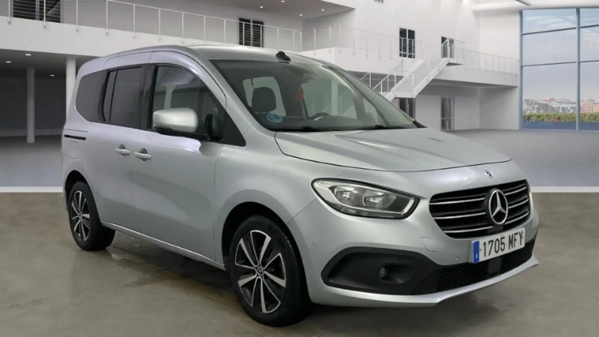 Mercedes-Benz T-Class Classe T 180d automatica 7m. pelle alcantara Argent - 2