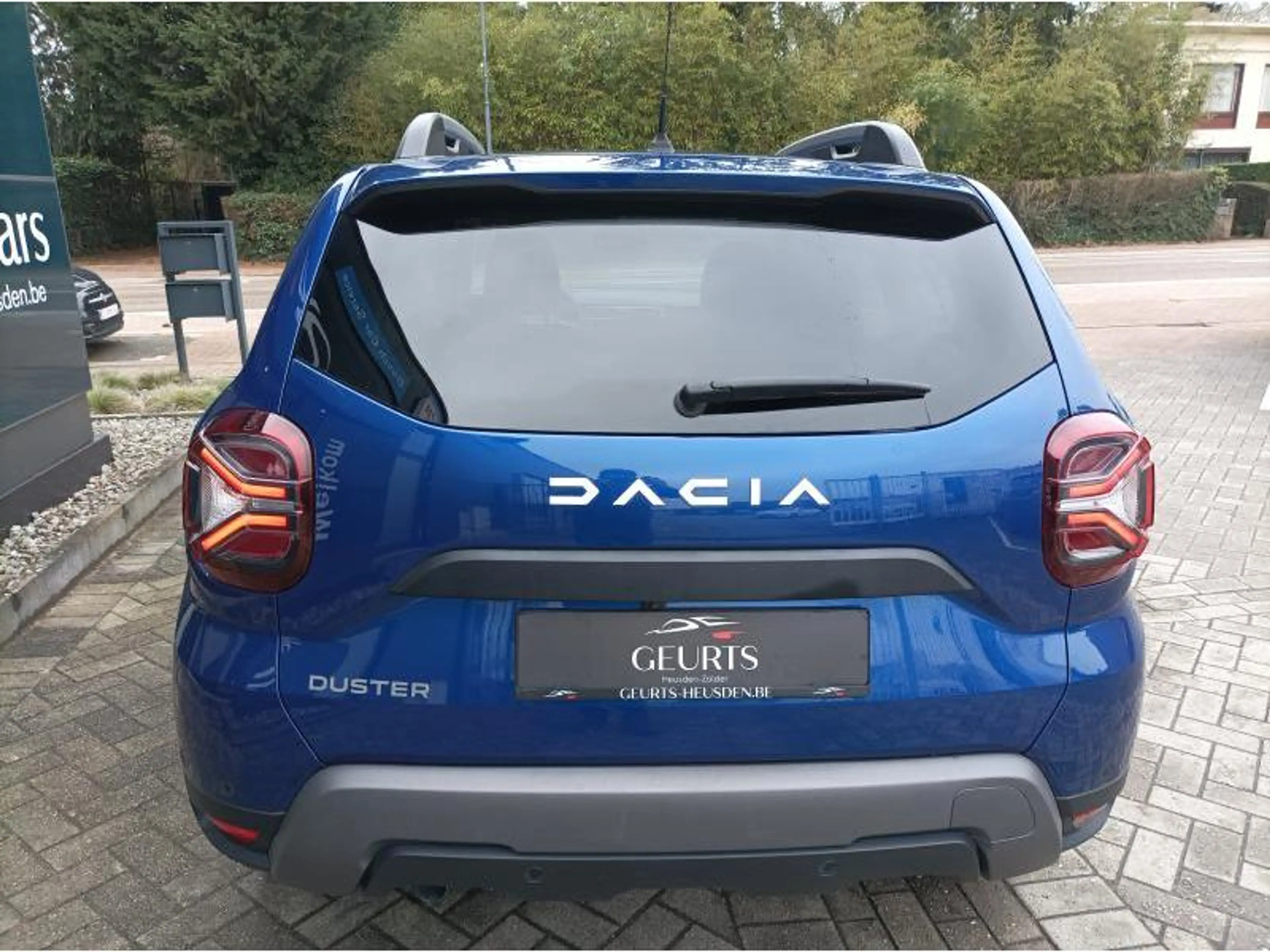 Dacia Duster Journy — photo 8
