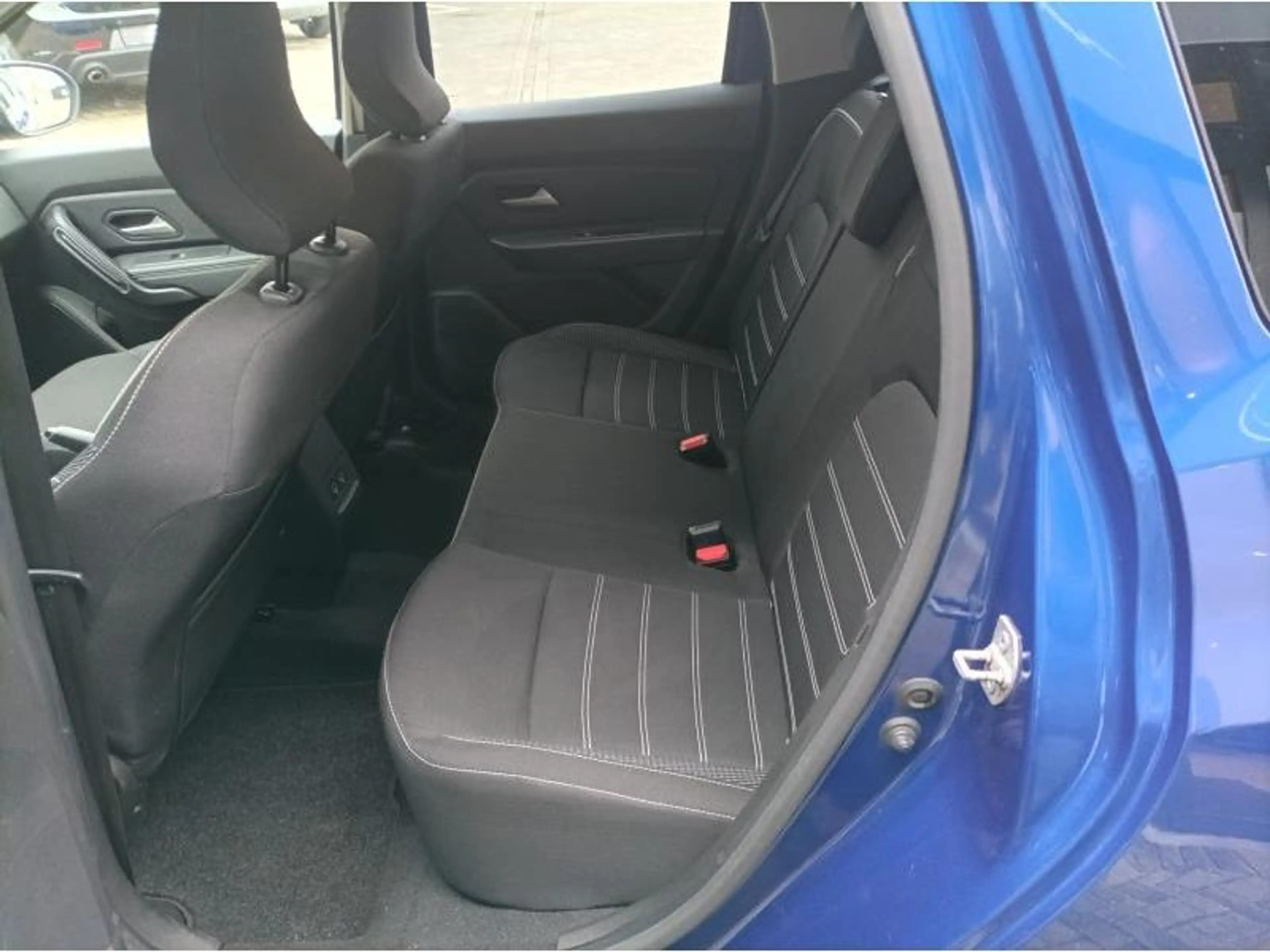 Dacia Duster Journy — photo 15