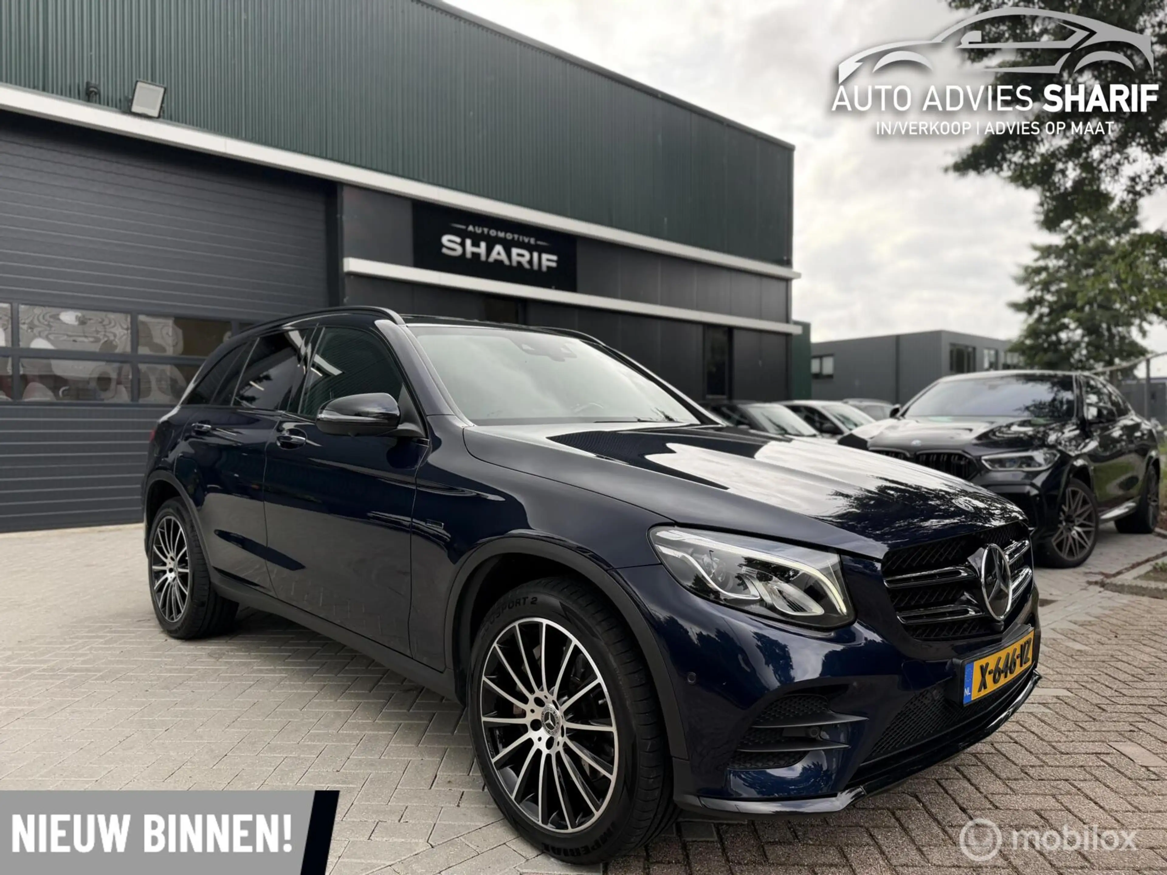 Mercedes-Benz GLC 350 350e 4MATIC Premium Plus Full Options !! — photo 11