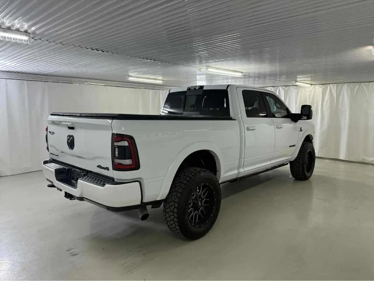 RAM 2500 снимка RAM 2500