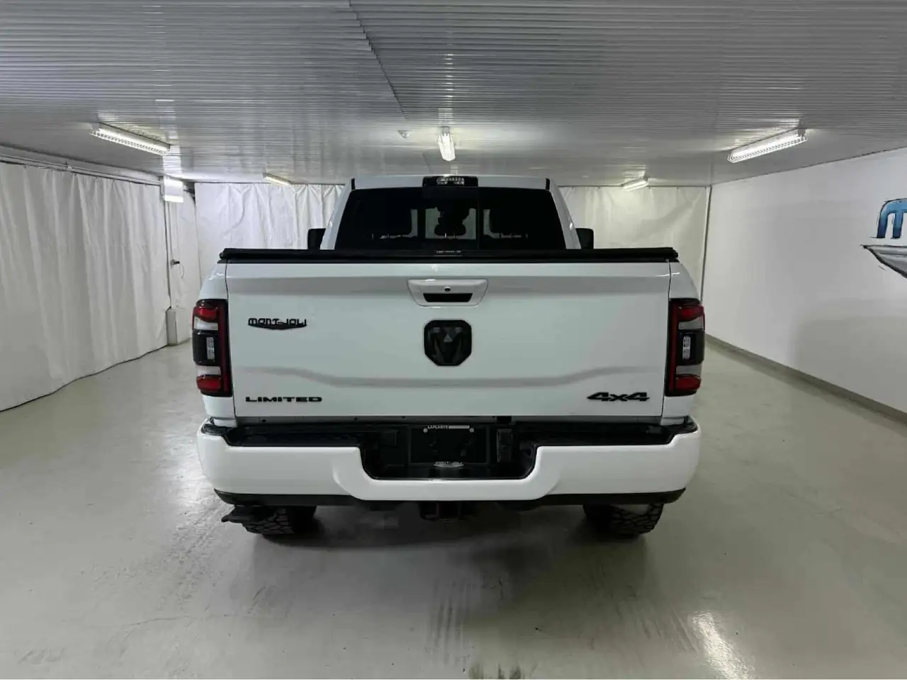 RAM 2500 снимка RAM 2500