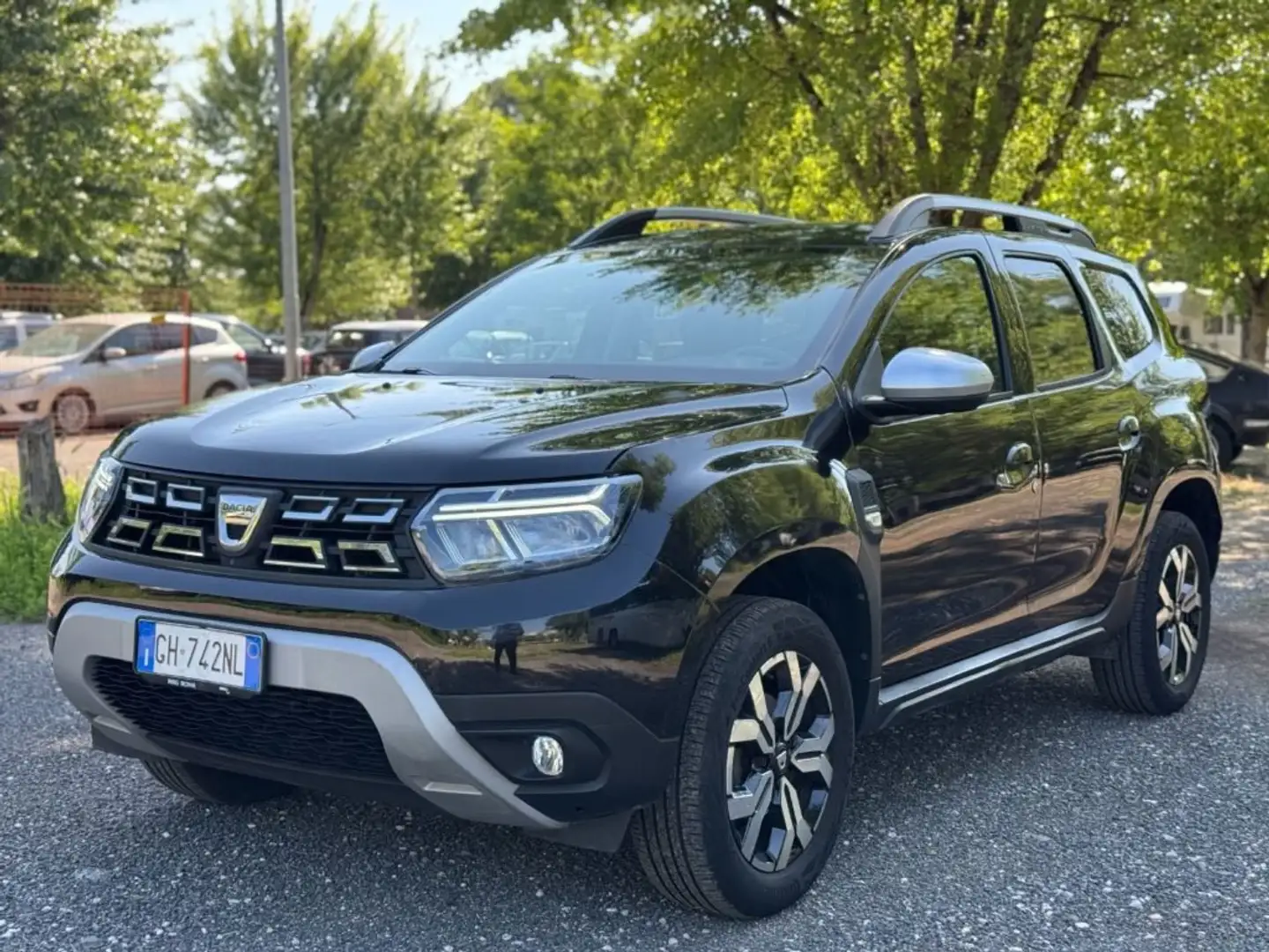 Dacia Duster 1.0 TCe 100 CV ECO-G Prestige DaciaPlus Černá - 1
