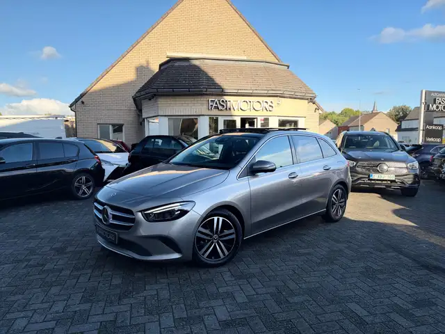 Mercedes-Benz B 200 B 200 d PANO DAK-AMBIENT LIGHT-MEMORY SEATS-AUTOMAAT-ELEKTR.TREKHAAK-ADAPTIEVE CRUISECONTROL-360°CAMERA