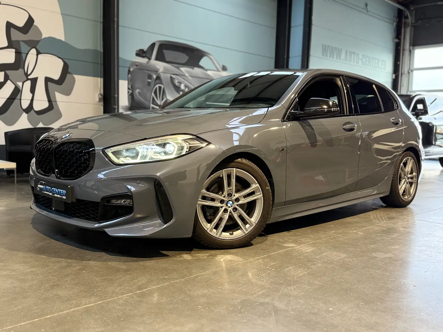 BMW 118 M-Sportpack aerodynamic virt dash sfeerlicht LED Gris - 2