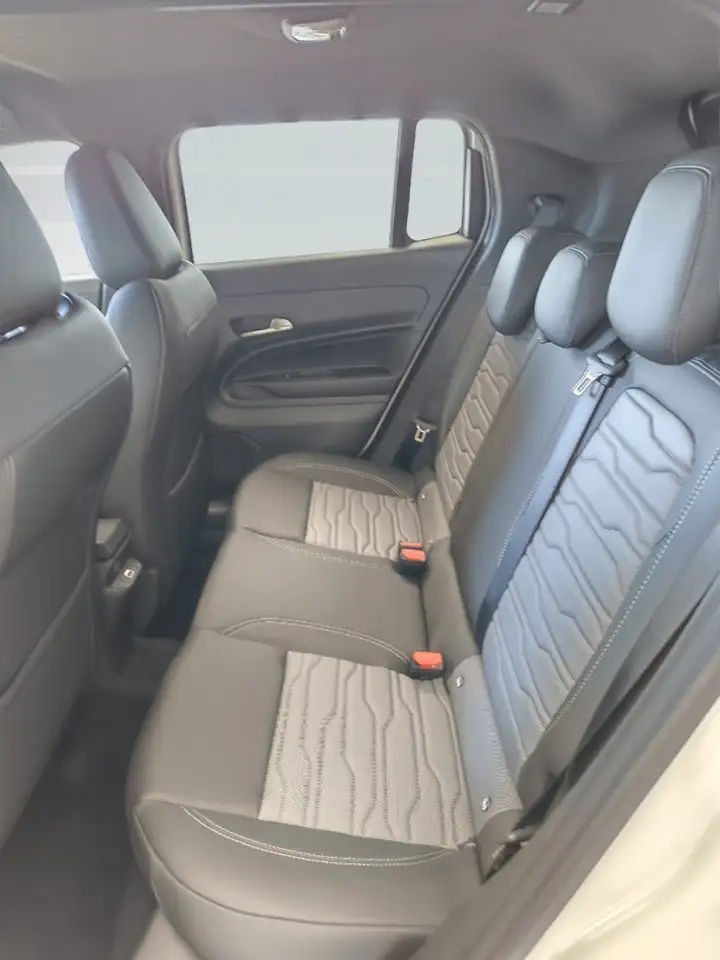 Jeep Avenger 1.2 Turbo 145 CV MHEV 4xe Upland 11