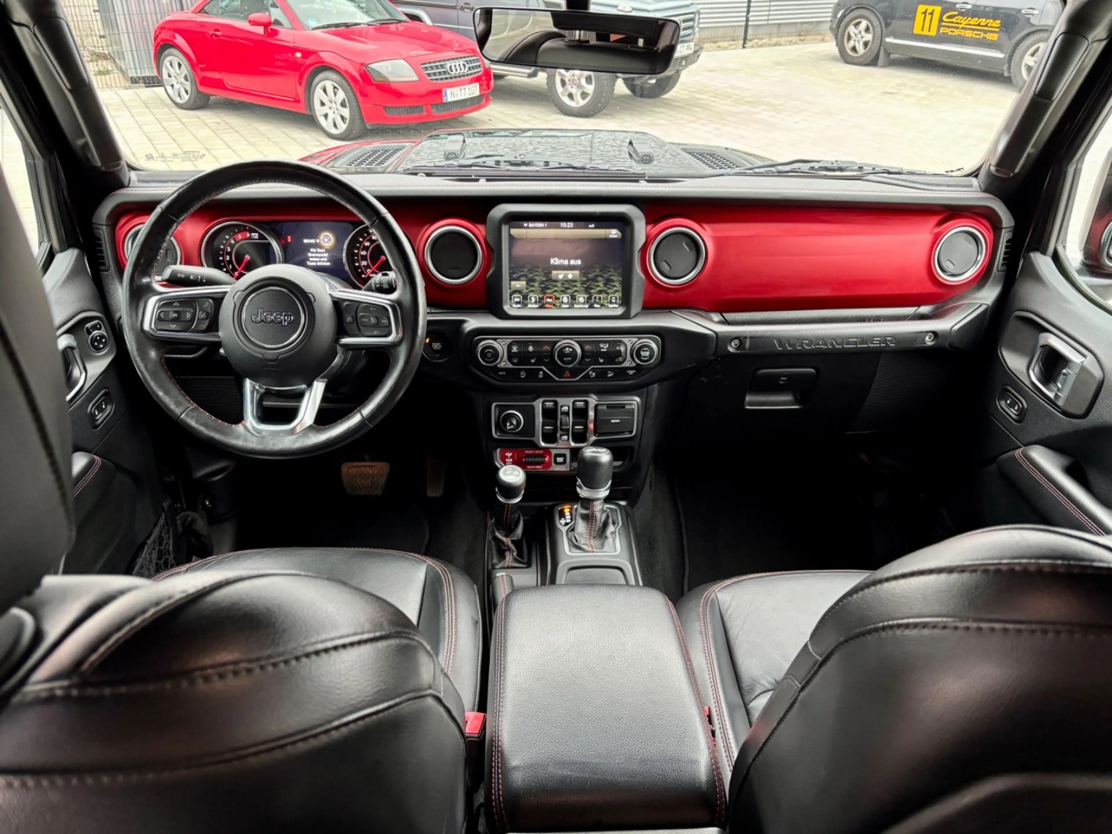 Jeep Wrangler / Wrangler Unlimited Rubicon — photo 15