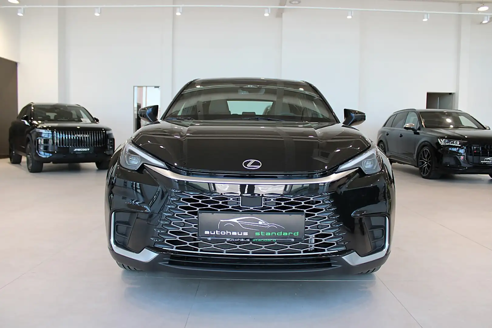 Lexus LBX 1.5 HEV 1,4kWh Elegant Aut. **Tolle Ausstattung** Schwarz - 2