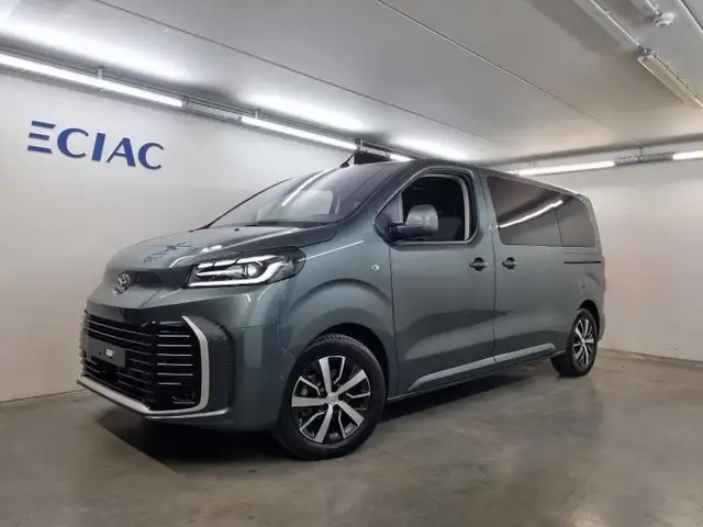 Toyota Verso Family PR 8pl
