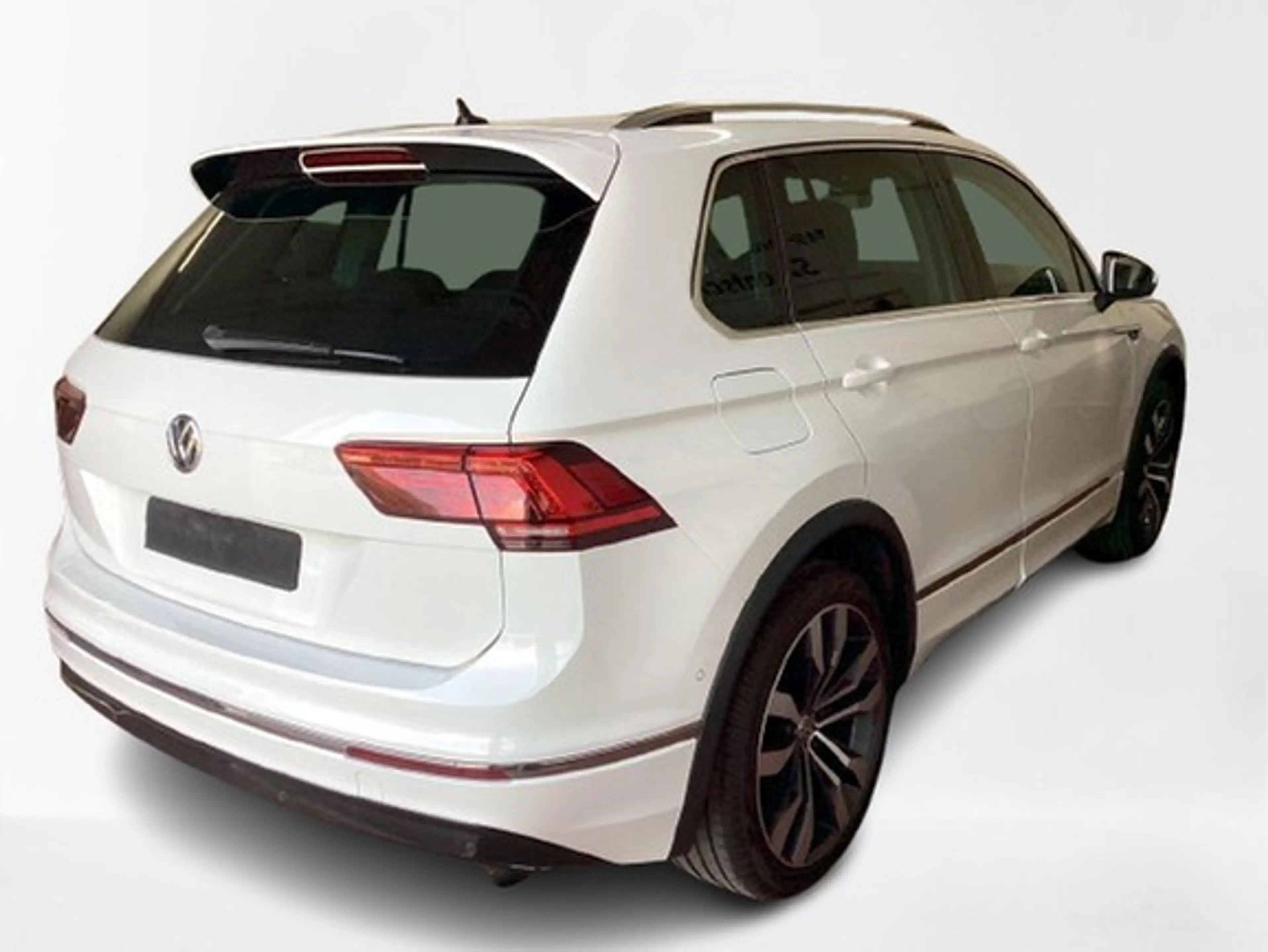 Volkswagen Tiguan 2.0 TDI DSG 4Motion HIGHLINE R-LINE NAVI AHK RE... — photo 2