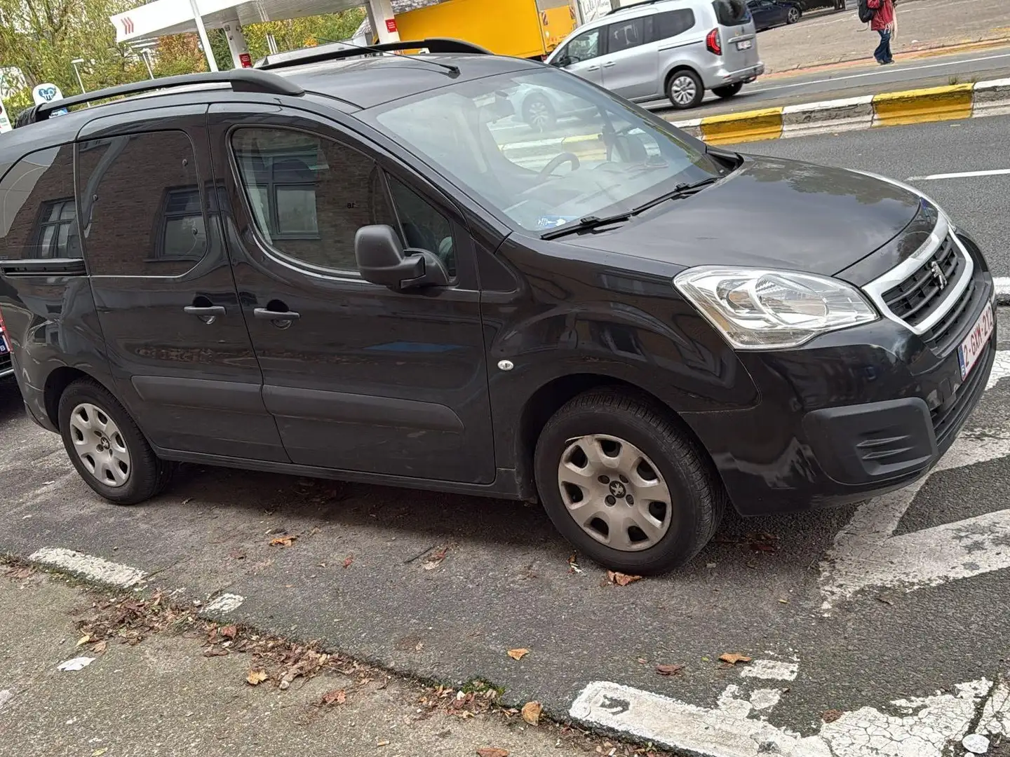 Peugeot Partner Partner Tepee 1,2iAccess Noir - 2