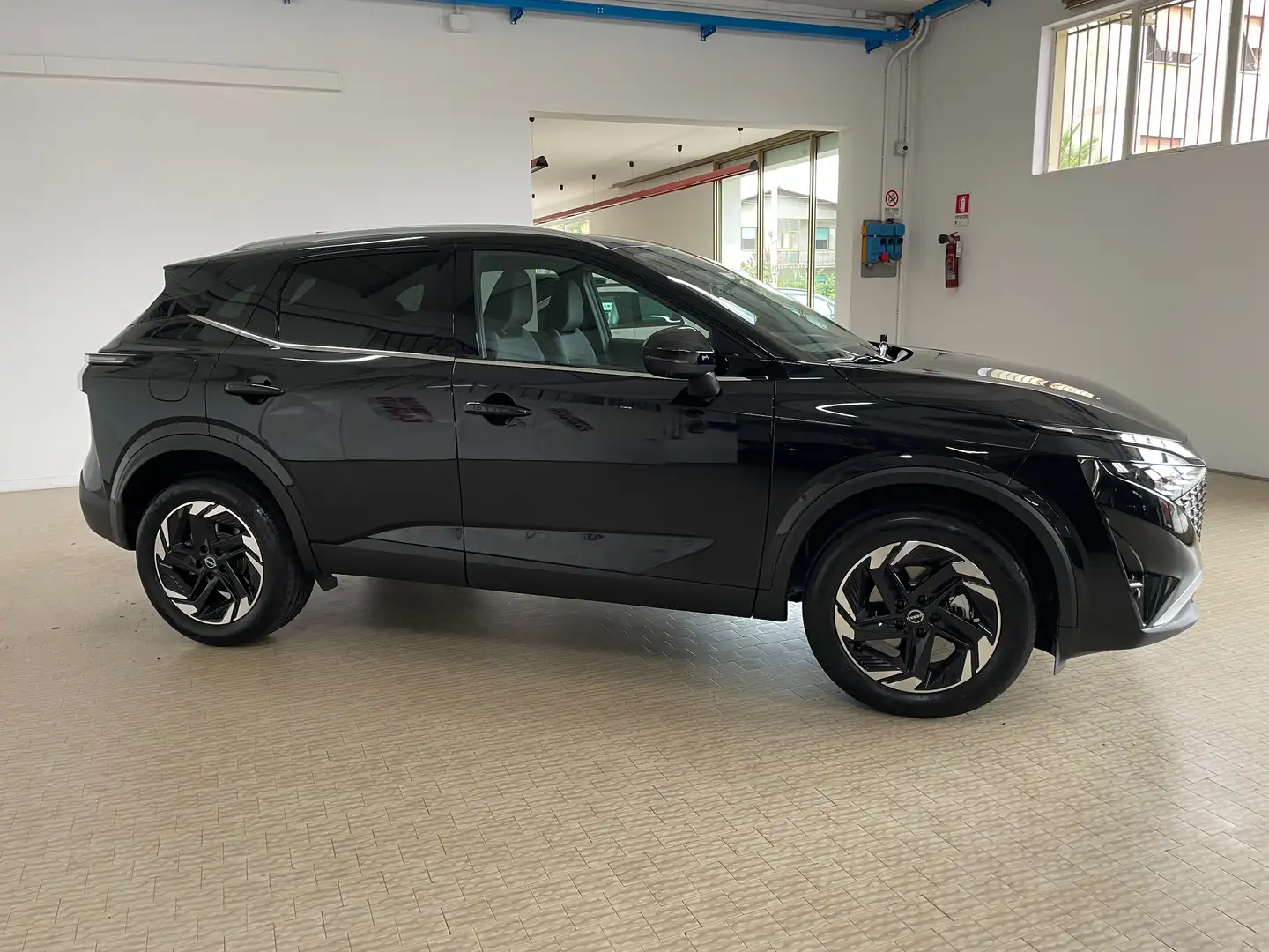 Nissan Qashqai Qashqai 1.3 mhev N-Connecta 158cv xtronic KM0 KM0 Nero - 1
