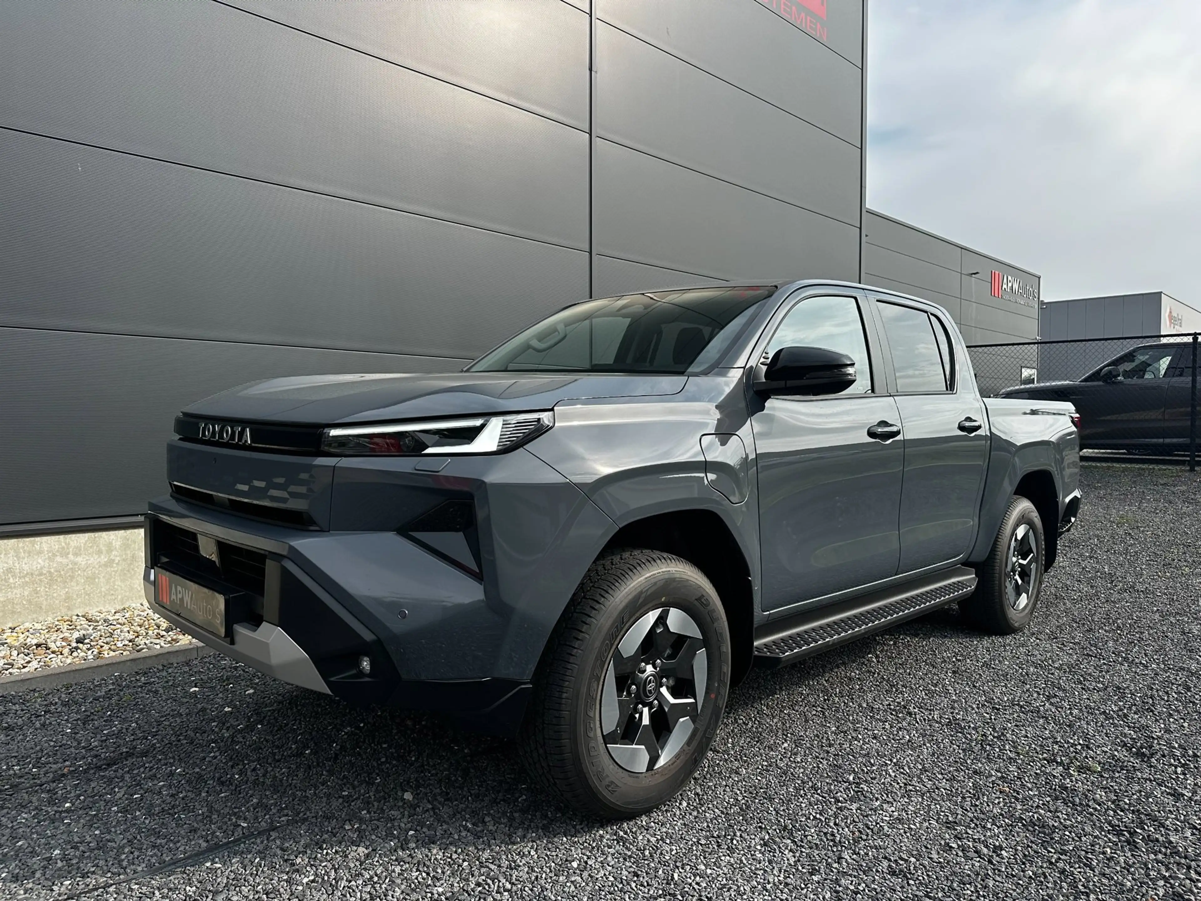Toyota Hilux Professional Dubbele Cabine BEV Electric | Leder | — photo 2