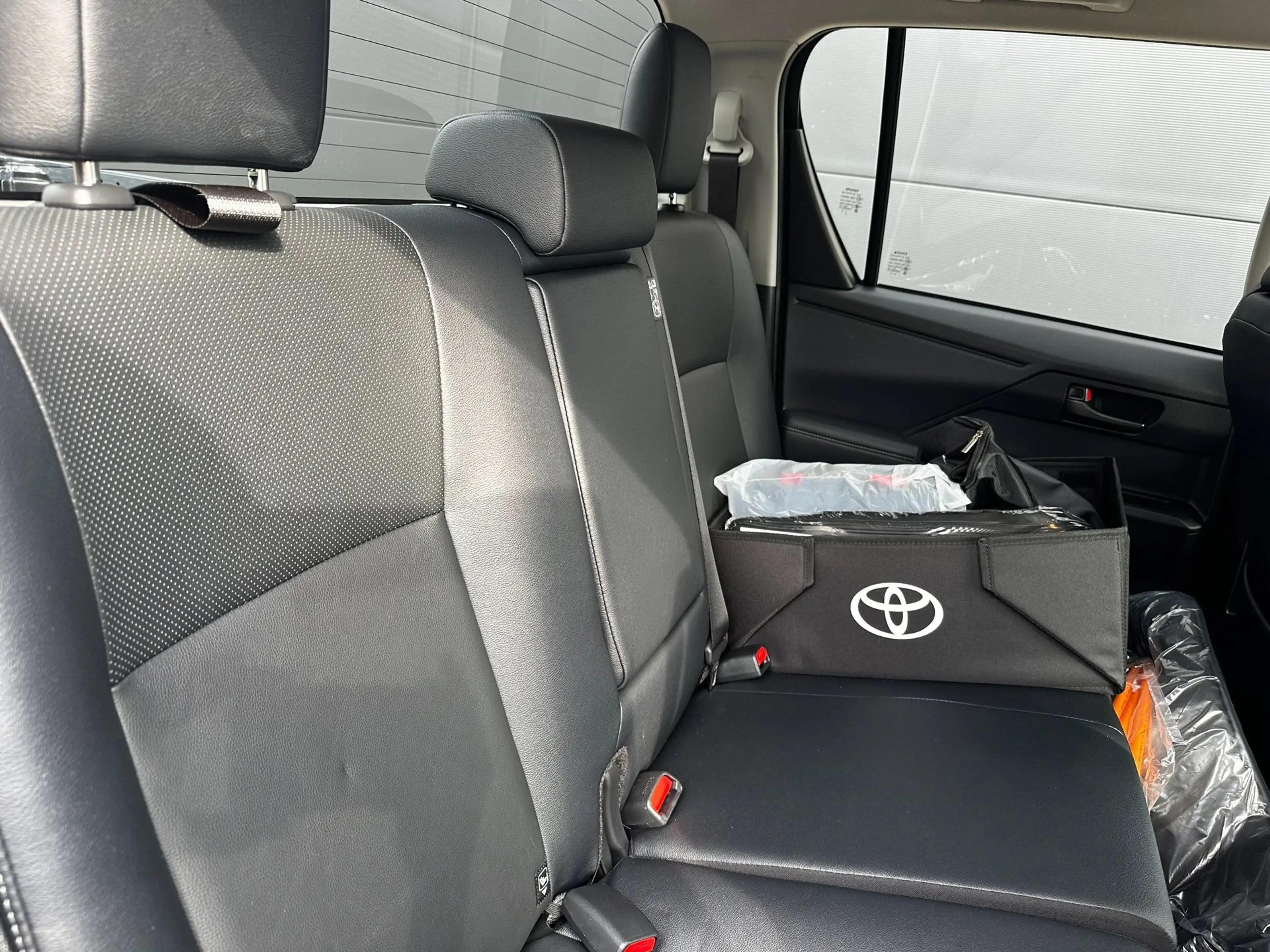 Toyota Hilux Professional Dubbele Cabine BEV Electric | Leder | — photo 14