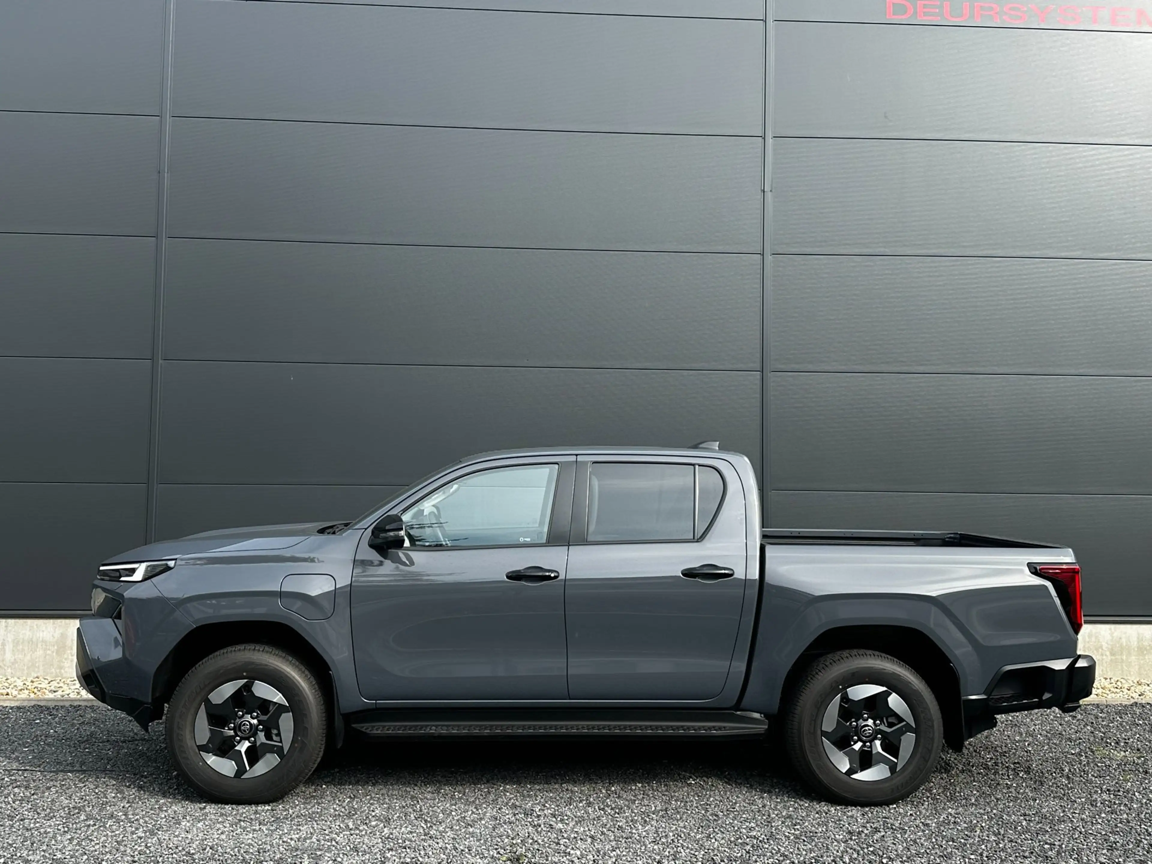 Toyota Hilux Professional Dubbele Cabine BEV Electric | Leder | — photo 3