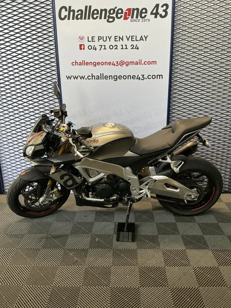 Aprilia Tuono Šedá - 1