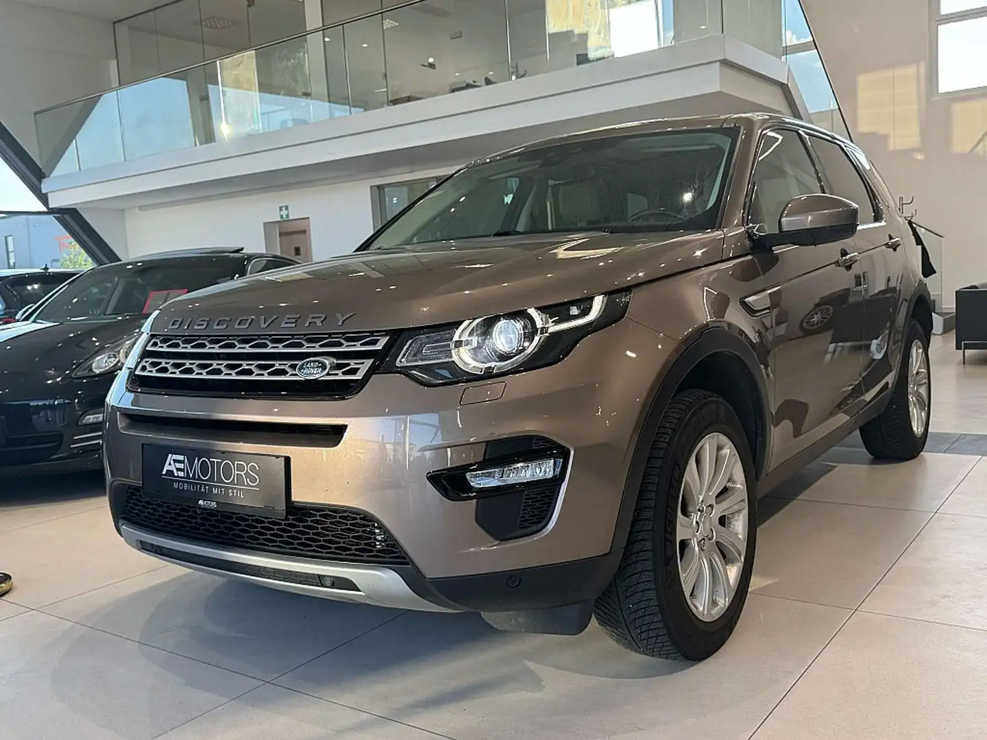 Land Rover Discovery Sport 2,0 TD4 4WD HSE Aut.*TOP*VOLL*PANO*GARANTIE*KRE... Gris - 1