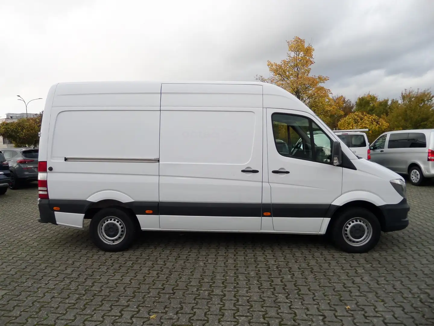 Mercedes-Benz Sprinter 316 cdi Hoch+Lang+Navi+Klima+AHK+Holzboden+3Sitzer Weiß - 1