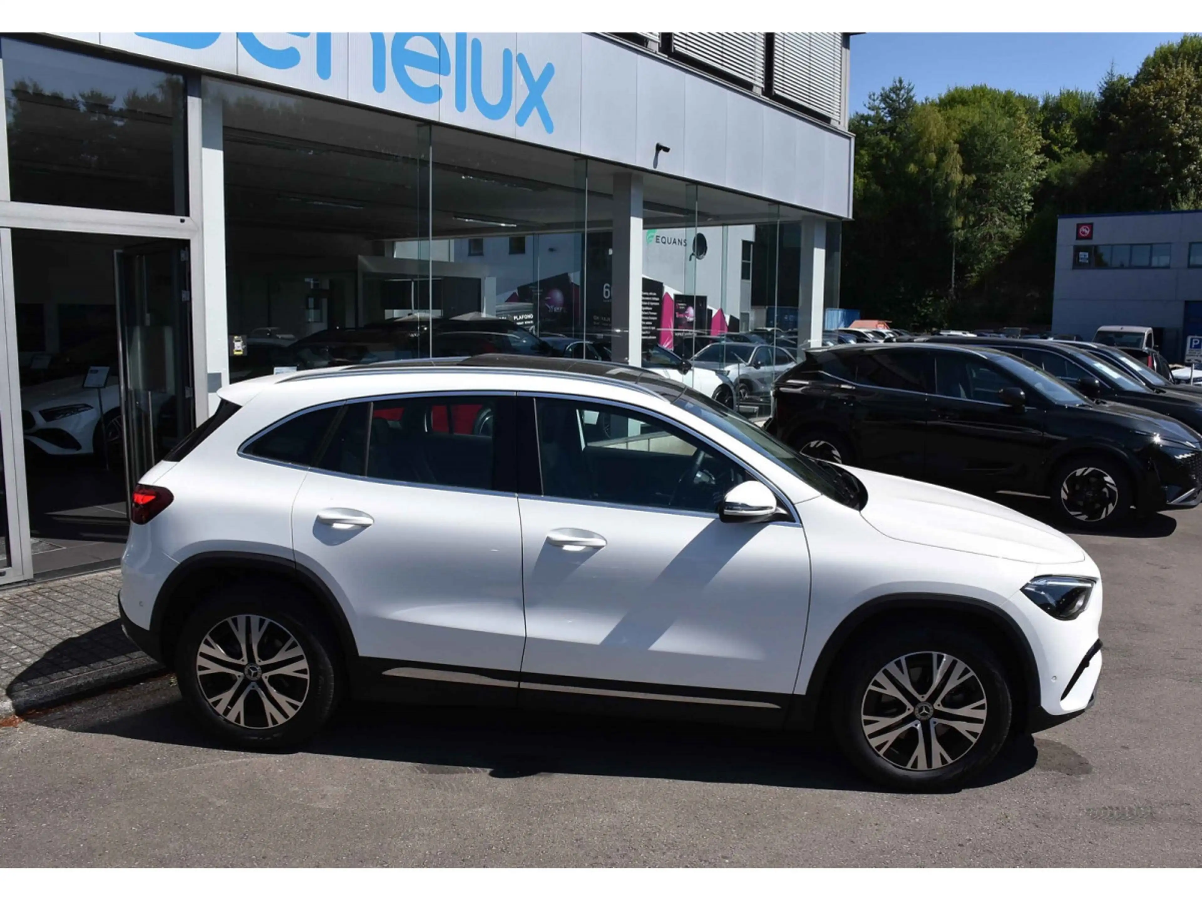 Mercedes-Benz GLA 200 CDI Progressive 8G-Tronic PANO CHFF ADD CAM 1°MAIN — photo 3