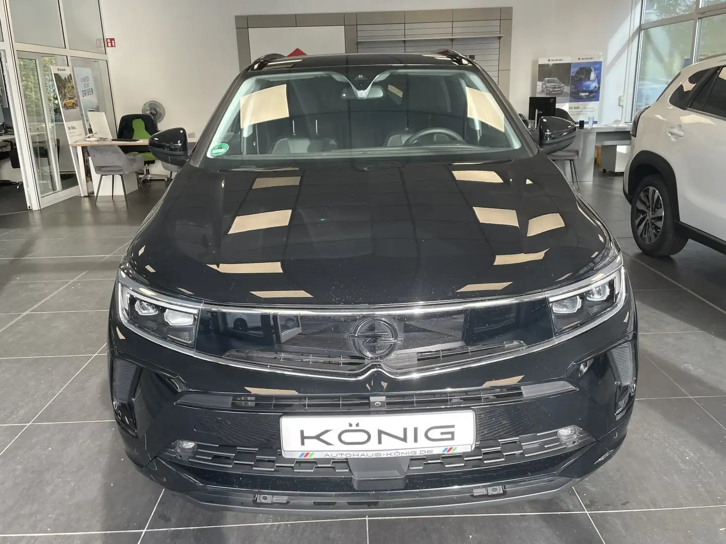 Opel Grandland X Ultimate 1.5 Diesel 130PS AUTOMATIK Zwart - 2