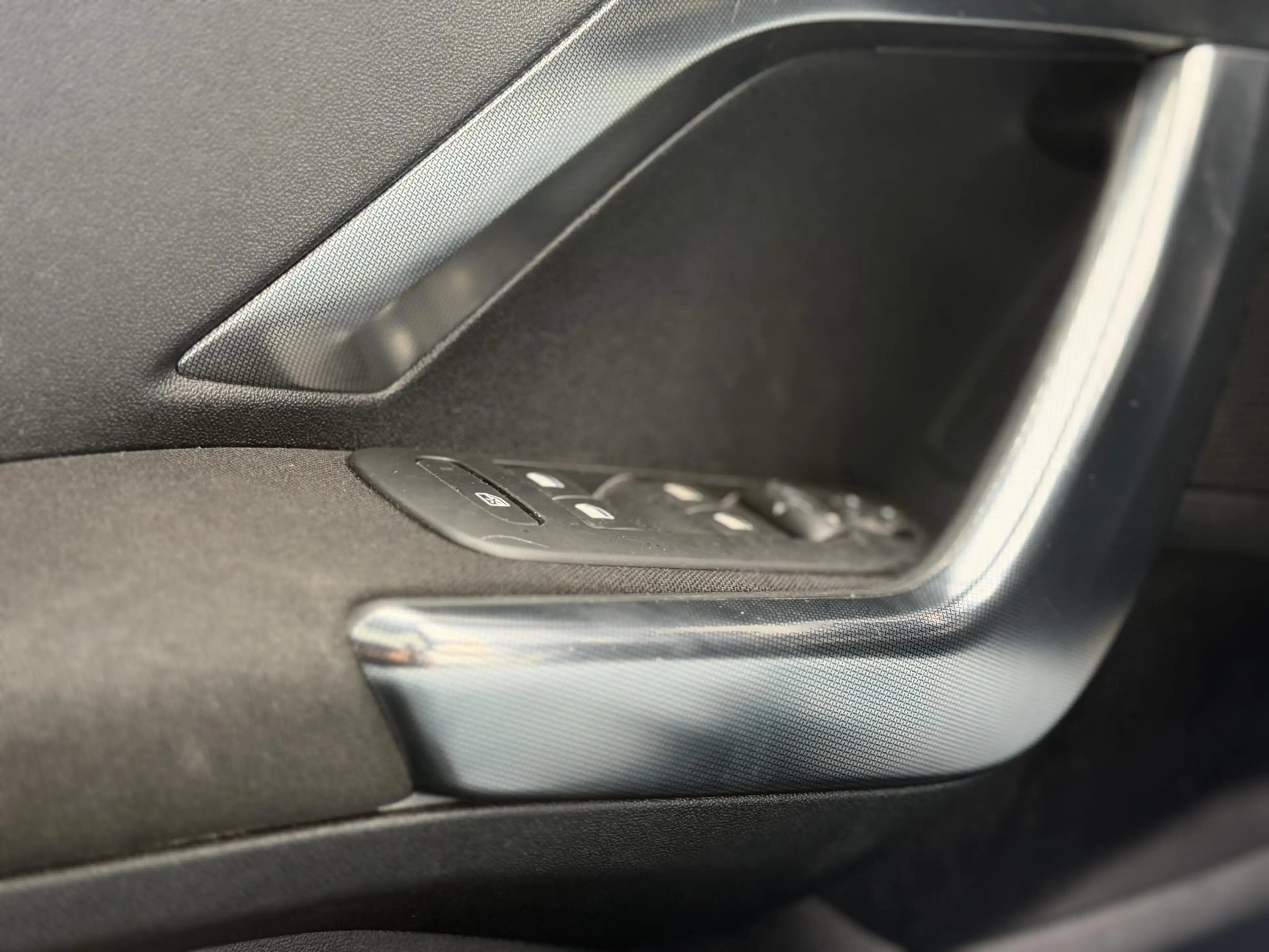 Peugeot 2008 1.2 PureTech Allure Automaat - Navigatie - Climate — photo 23